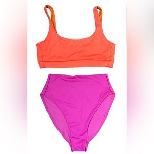 Left on Friday bikini set. Double Scoop Top (XL) & Hi-Hi Bottom (L)